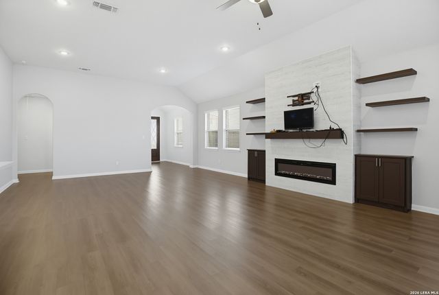 4811 Park Leaf, Marion, TX 78124