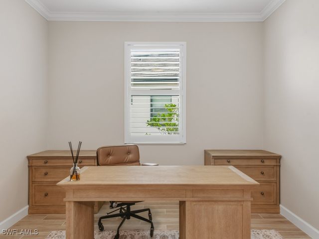 1788 Hagen CT, Naples, FL 34120