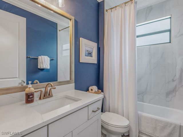 1788 Hagen CT, Naples, FL 34120