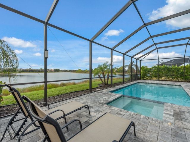 1788 Hagen CT, Naples, FL 34120