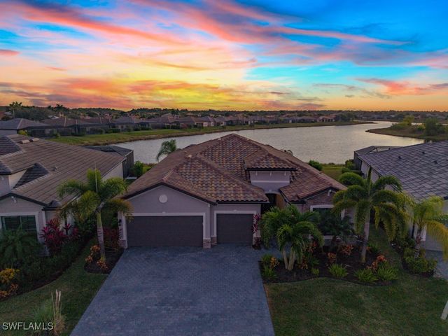 1788 Hagen CT, Naples, FL 34120