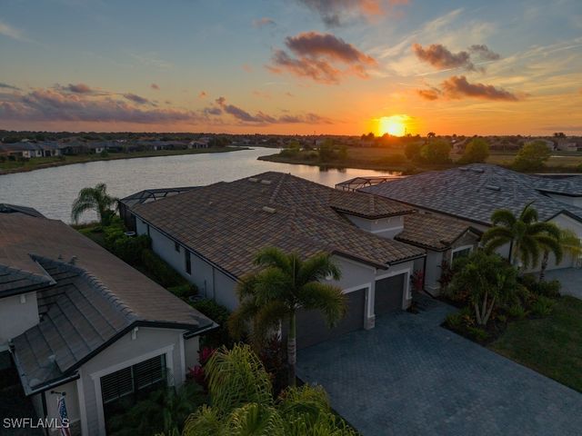 1788 Hagen CT, Naples, FL 34120