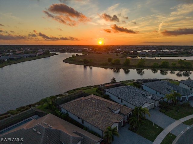 1788 Hagen CT, Naples, FL 34120