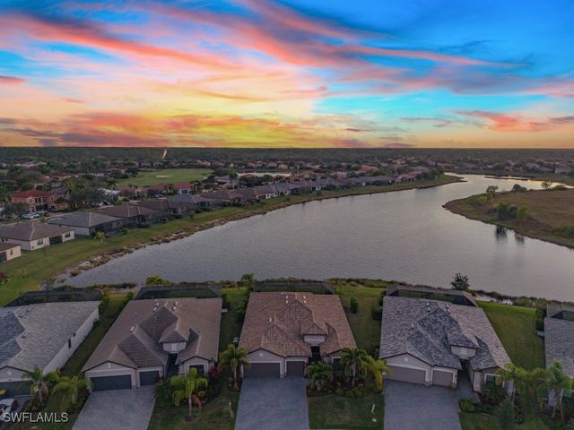 1788 Hagen CT, Naples, FL 34120