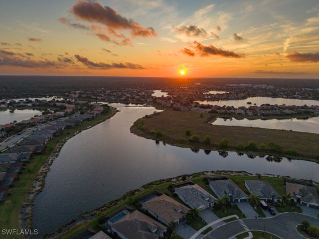 1788 Hagen CT, Naples, FL 34120