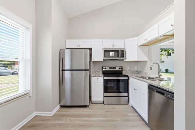 609 Brentmeadow Cir, Madison, TN 37115