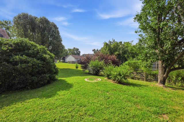 609 Brentmeadow Cir, Madison, TN 37115