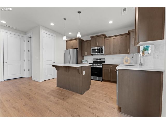 13314 Ne 83RD Way, Vancouver, WA 98682