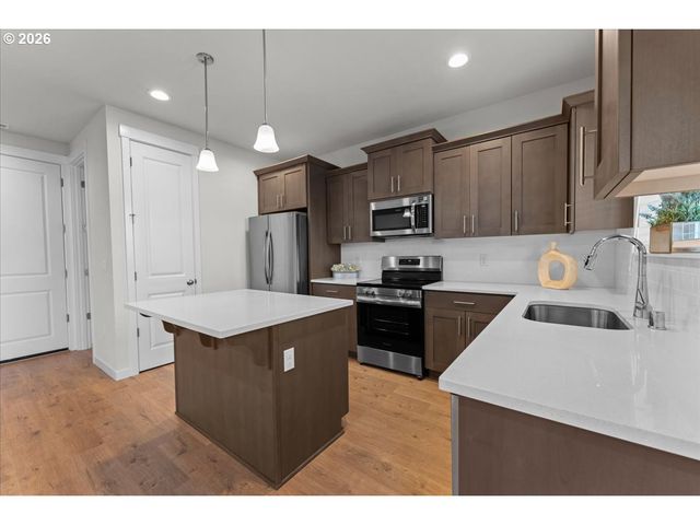 13314 Ne 83RD Way, Vancouver, WA 98682