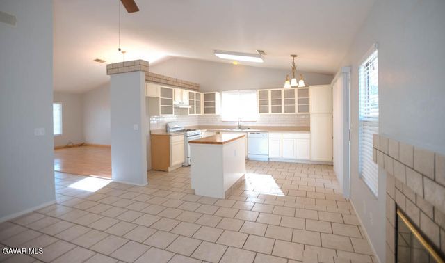 3608 Brabham Avenue, Rosamond, CA 93560