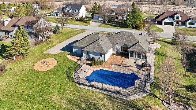 9522 Poplar Creek Place, Leo, IN 46765