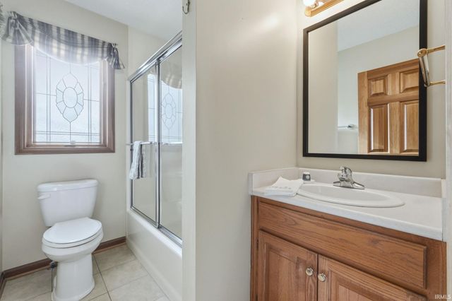 9522 Poplar Creek Place, Leo, IN 46765