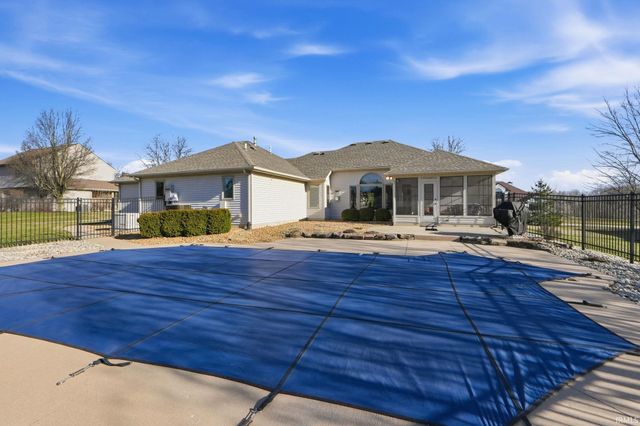 9522 Poplar Creek Place, Leo, IN 46765