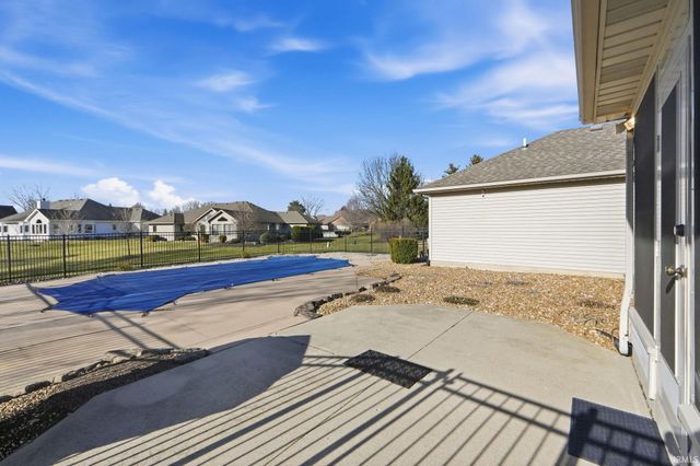 9522 Poplar Creek Place, Leo, IN 46765
