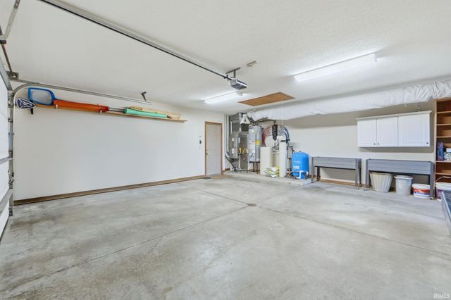 9522 Poplar Creek Place, Leo, IN 46765