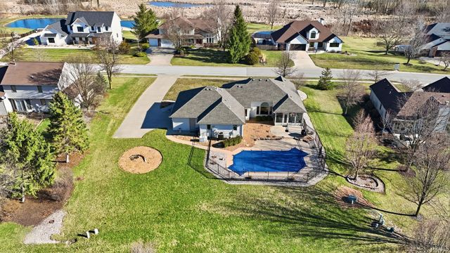 9522 Poplar Creek Place, Leo, IN 46765