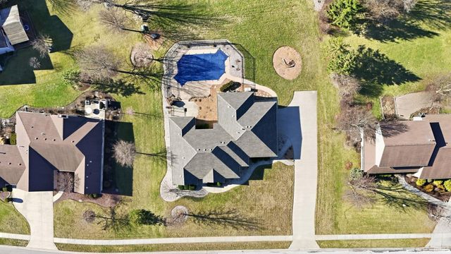 9522 Poplar Creek Place, Leo, IN 46765