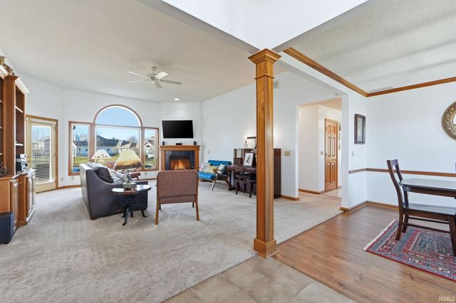 9522 Poplar Creek Place, Leo, IN 46765