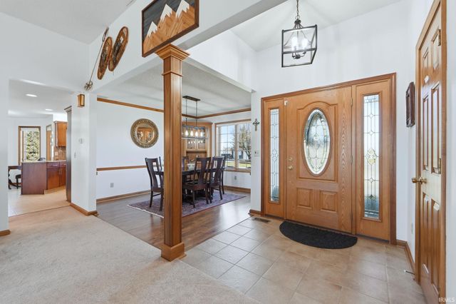 9522 Poplar Creek Place, Leo, IN 46765