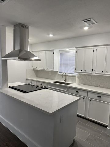 804 Ward Street, Rosenberg, TX 77471