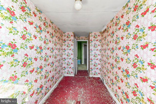 1300 WYCOMBE AVE, Darby, PA 19023