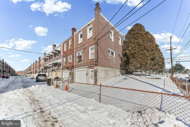 1300 WYCOMBE AVE, Darby, PA 19023