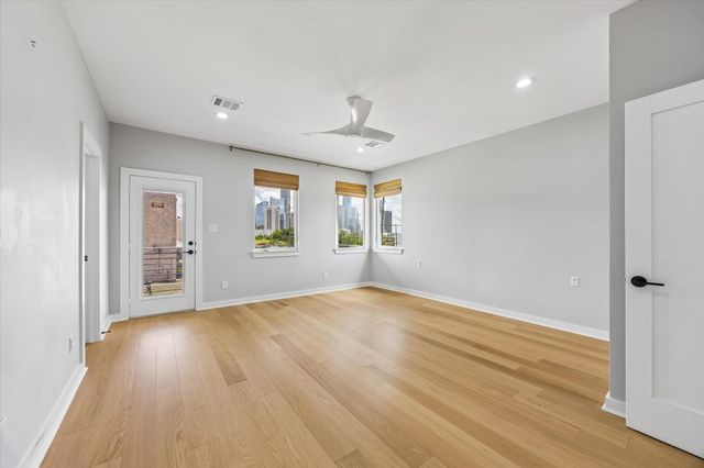 304 Hogan Street, Houston, TX 77009