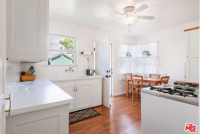 1633 Del Amo Boulevard, Torrance, CA 90501