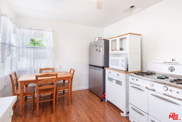 1633 Del Amo Boulevard, Torrance, CA 90501