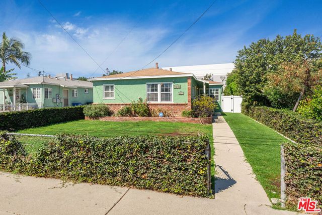 1633 Del Amo Boulevard, Torrance, CA 90501