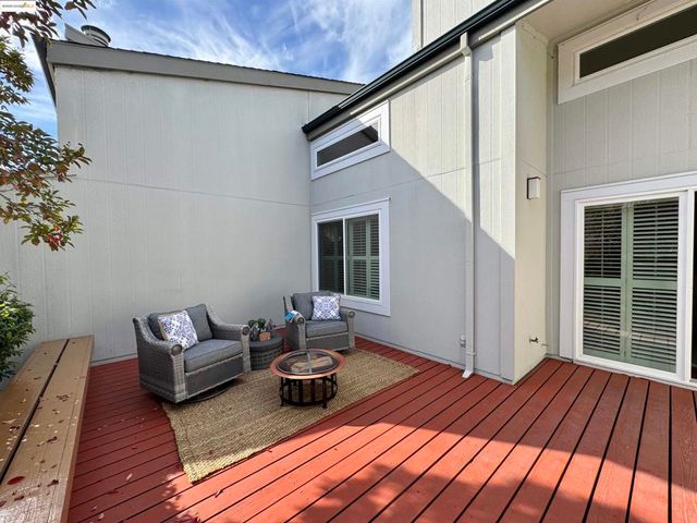 3365 Los Prados St, San Mateo, CA 94403