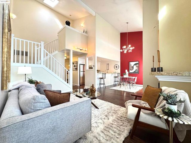 3365 Los Prados St, San Mateo, CA 94403