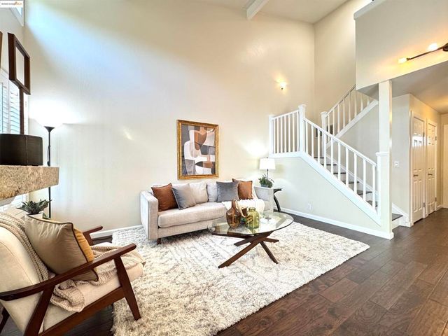 3365 Los Prados St, San Mateo, CA 94403