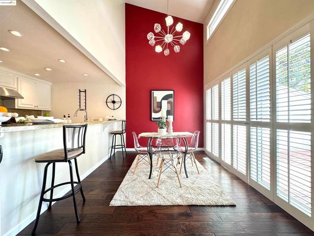 3365 Los Prados St, San Mateo, CA 94403