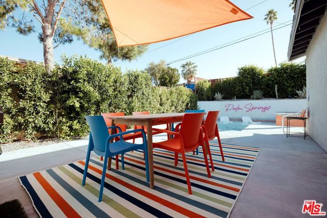 900 S Nueva Vista Drive, Palm Springs, CA 92264