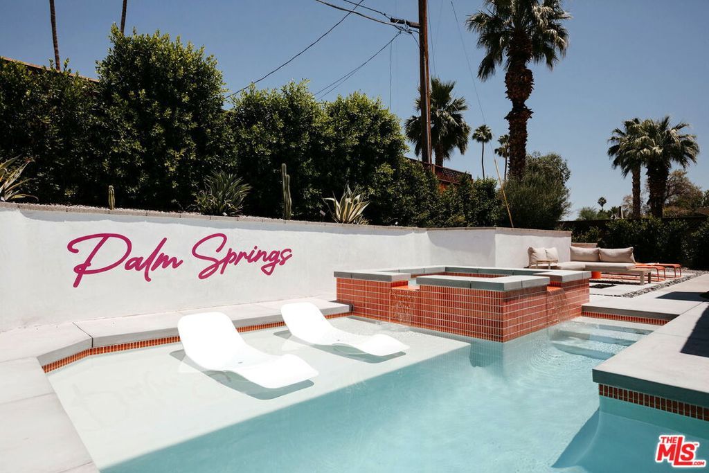 Image 1 of property listing at 900 S Nueva Vista Drive, Palm Springs, CA 92264