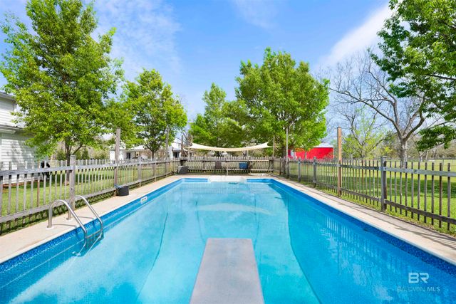 9750 County Road 24, Fairhope, AL 36532