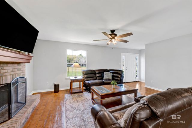 9750 County Road 24, Fairhope, AL 36532