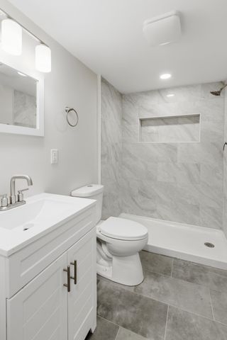 1560 Mckinley Street, Gary, IN 46404