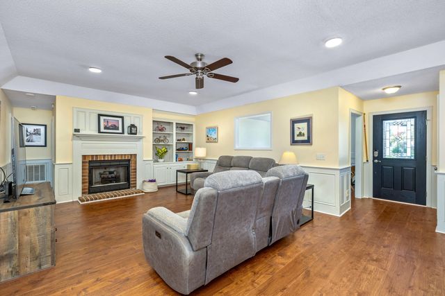 40 Flagstick Court, Sumter, SC 29154