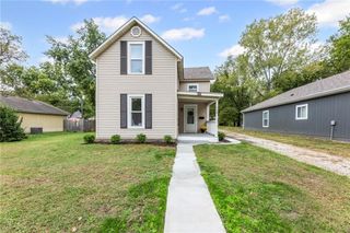 738 S Elm Street, Ottawa, KS 66067