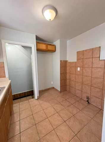6181 Neff Avenue, Detroit, MI 48224