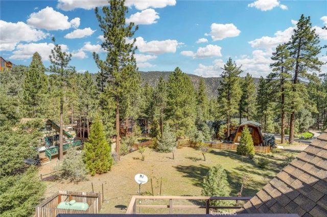 2205 Cypress Way, Pine Mountain Club, CA 93222
