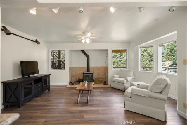 2205 Cypress Way, Pine Mountain Club, CA 93222