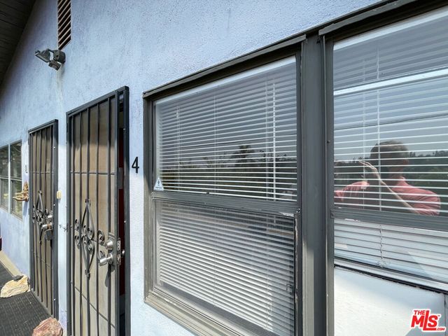 2986 Waverly Drive, Los Angeles, CA 90039