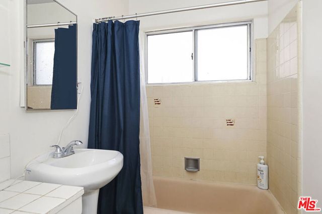 2986 Waverly Drive, Los Angeles, CA 90039