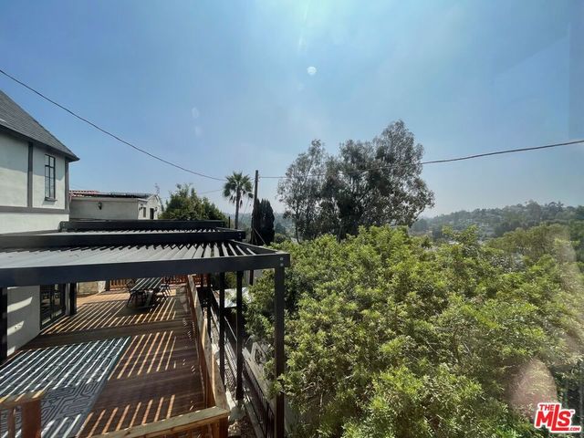 2986 Waverly Drive, Los Angeles, CA 90039