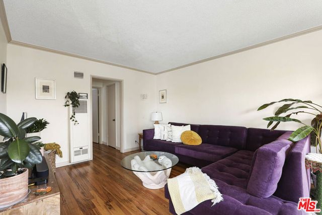 2986 Waverly Drive, Los Angeles, CA 90039