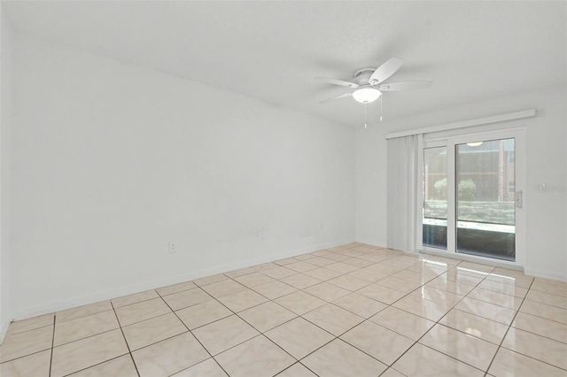 4805 ALT 19 114, Palm Harbor, FL 34683