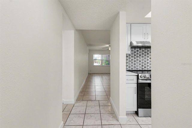 4805 ALT 19 114, Palm Harbor, FL 34683